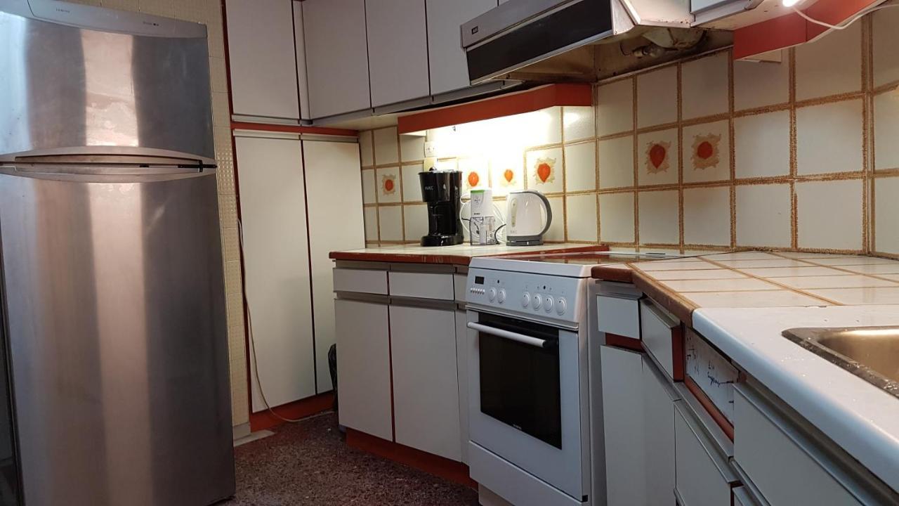 Apricot Apartment - Athens Center, 6 Bd, 2.5 Bath Экстерьер фото